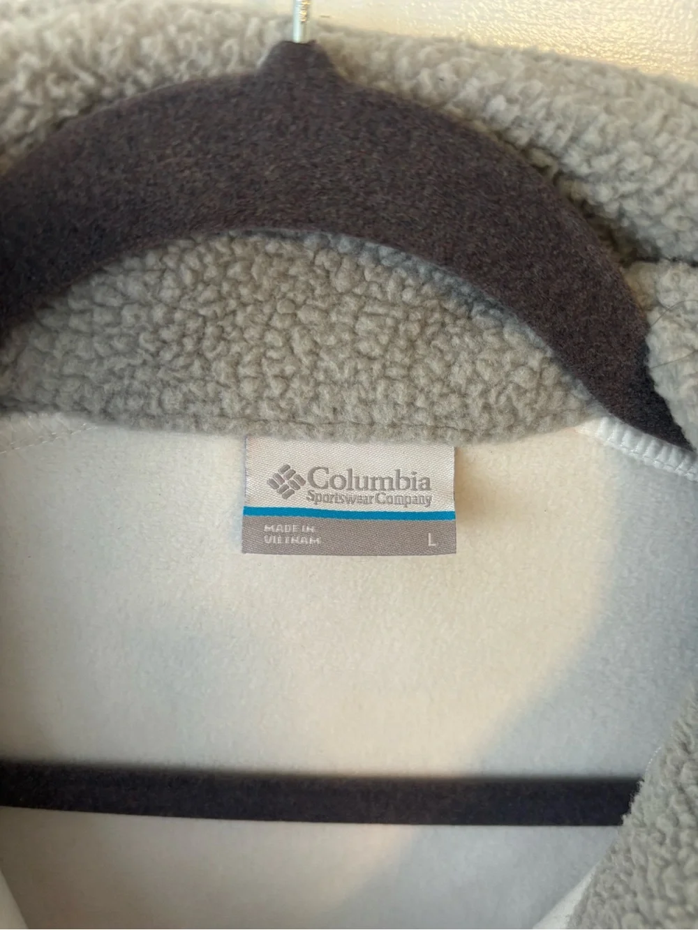 Columbia Sherpa Fleece Jacket in Gray & Cream